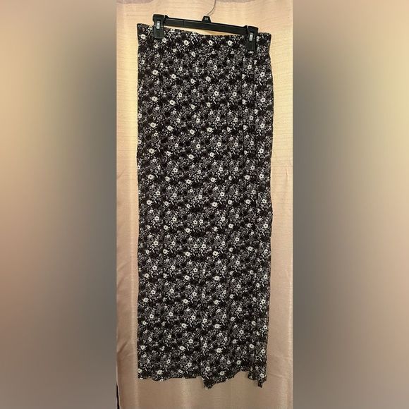 NWOT Hollister wide leg pant - Picture 2 of 4